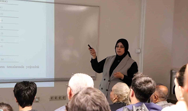 Çocuklarla iletişim kurmak için resim çizdirin