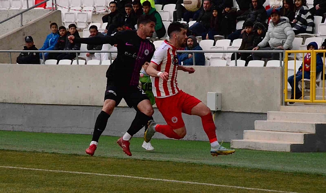 Karaman Fk Evinde yenildi TFF 2. Lig: Karaman FK: 2 - Isparta 32 Spor: 3