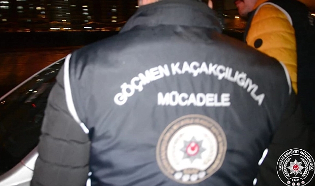 Kayseri polisinden Düzensiz Göç ile Mücadele'de Huzur Uygulaması: 28 şahıs sınır dışı edilecek