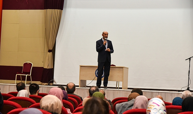 KMÜ’DE ‘ÜMMETE UMUT OLMAK’ KONULU KONFERANS