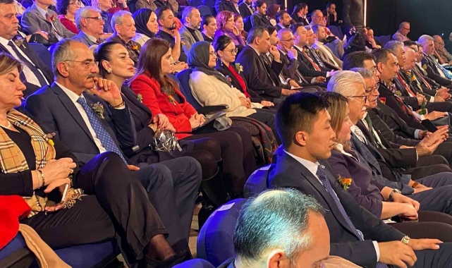 TRT Avaz'ın 15. Yılı ve Nevruz Özel Konseri düzenlendi