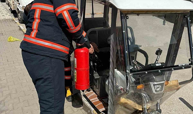 Üç tekerlekli mopedde çıkan yangın itfaiye tarafından söndürüldü