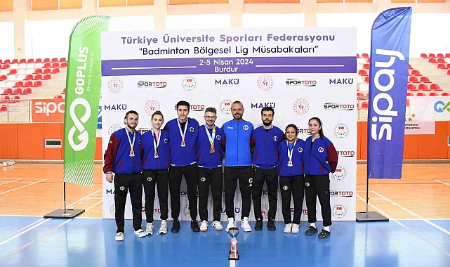 Anadolu Üniversitesi Badminton Takımı Süper Lige yükseldi