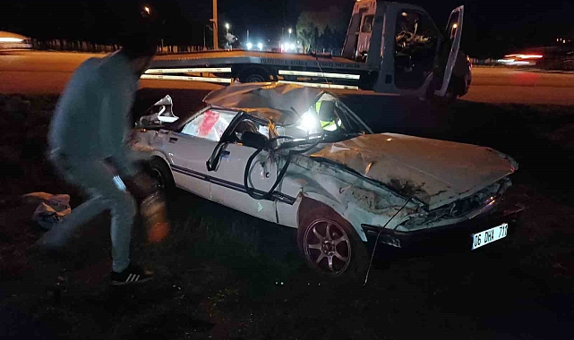 Ankara'da yoldan çıkan araç takla attı: 4 yaralı