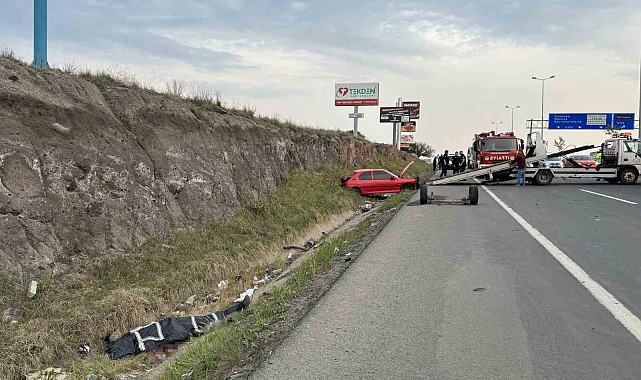 Aracın paramparça olduğu kazada 30 metre ileriye fırlayan sürücü hayatını kaybetti