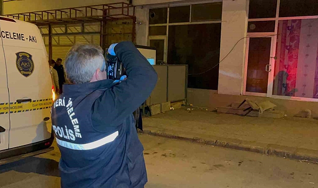 Babasının yerine beklediği bekçi kulübesinde husumetlilerinin saldırısına uğradı