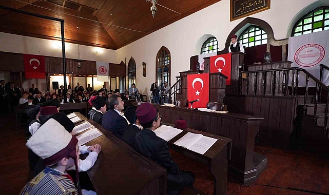 Bakan Tekin: "Çocuklarımızın bu vatana sahip çıkmaları, en iyi şekilde yetişmeleri için çaba sarf ediyoruz"