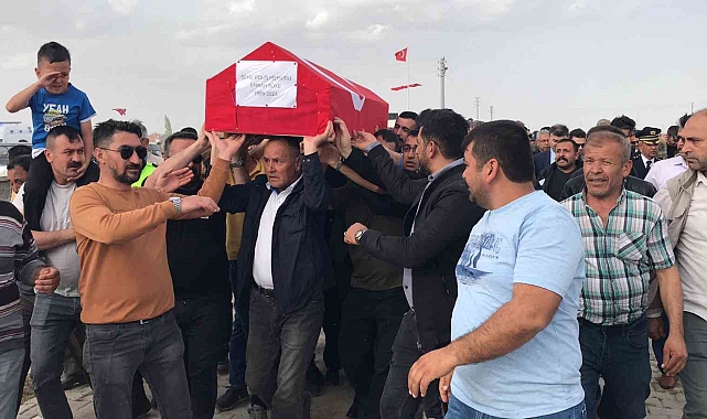 Emrah Büke, memleketi Ereğli ilçesinde son yolculuğuna uğurlandı