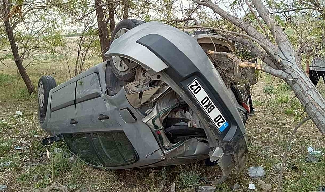Ereğli'de lastiği patlayan otomobil takla attı: 4 yaralı