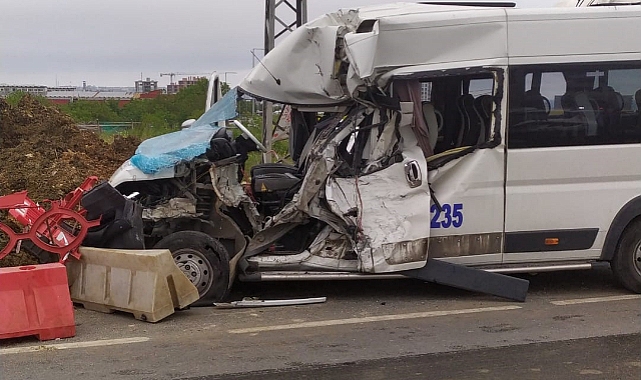 İşçi servisleri çarpıştı: 7 yaralı