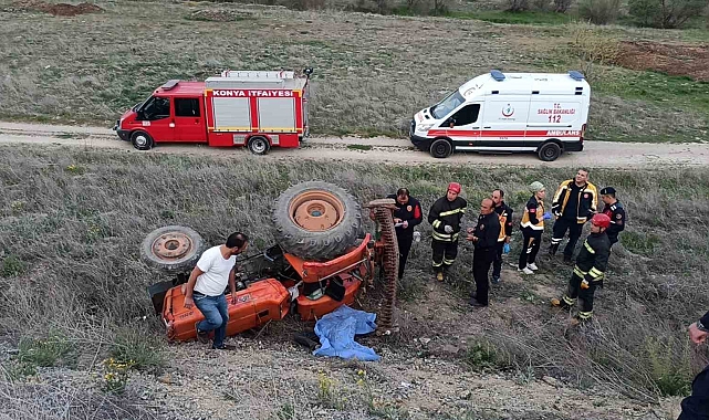 Şarampole devrilen traktörün altında kalan sürücü feci can verdi