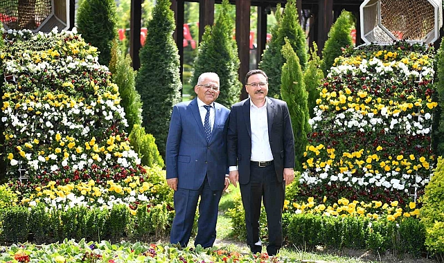 Vali Çiçek'ten Başkan Büyükkılıç'a 'hayırlı olsun' ziyareti