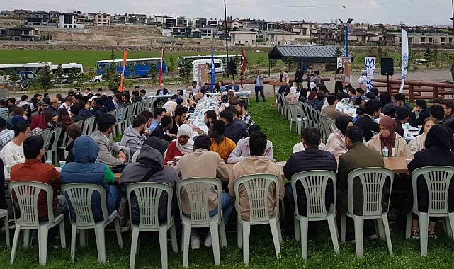 Yabancı uyruklu öğrencilerin Ramazan Bayramı coşkusu