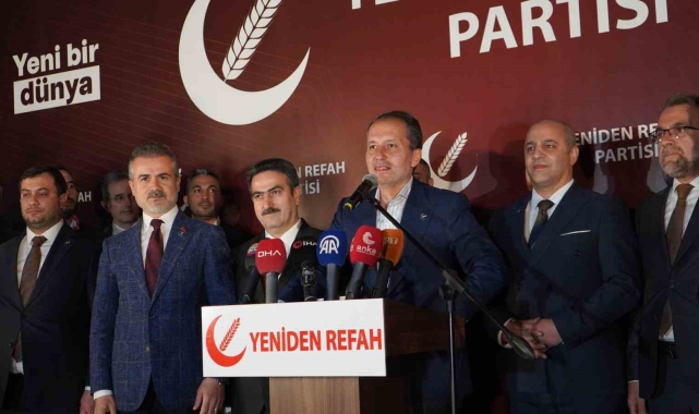 Yeniden Refah Partisi Genel Başkanı Erbakan: "Partimiz 31 Mart seçimlerinin tartışmasız yıldızı konumundadır"