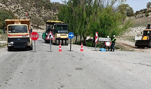 Zengen Köyü Ana Yolunda Sıcak Asfalt Çalışması Başladı