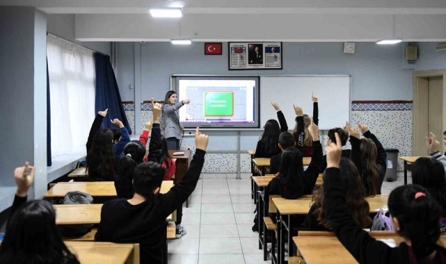 20 bin sözleşmeli öğretmen ataması başvuruları 20 Mayıs'ta başlıyor