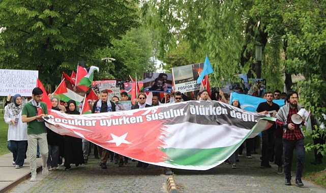 AGÜ, Filistin'e destek yürüyüşü düzenledi