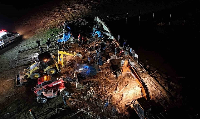 Aksaray'da mandıra çöktü: 750 küçükbaş hayvan göçük altında kaldı