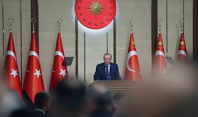 Cumhurbaşkanı Erdoğan: "Batılı yöneticilerin ikiyüzlü politikalarını ibretle takip ediyoruz"