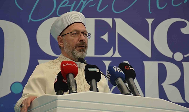 Diyanet İşleri Başkanı Erbaş: "Yeni medya mecralarında algı çoğu zaman gerçeğin önüne geçebilmekte"