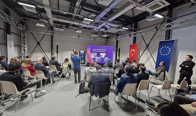 ESTÜ Prototip Merkezi'nde StartEs Demo Day etkinliği düzenlendi