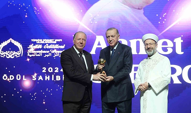İyilik Ödülü sahibi Seferoğlu: "Bin 510 caminin 30 yıl süreyle elektriğini ücretsiz olarak karşılayacağız"