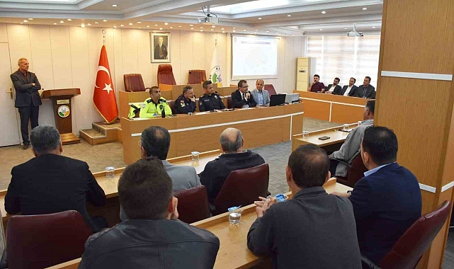 Karapınar'da trafik sorunları masaya yatırıldı