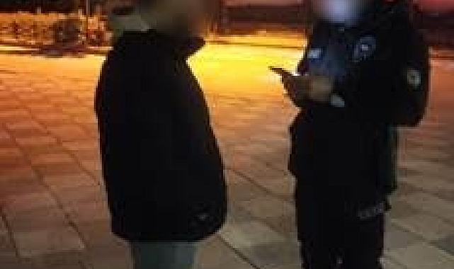Parklardaki şüphelilere yönelik yaptığı şok uygulamada 24 şahıs sorgulandı