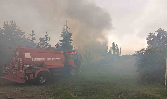 Yıldırımın düştüğü barakaya yanarak kül oldu