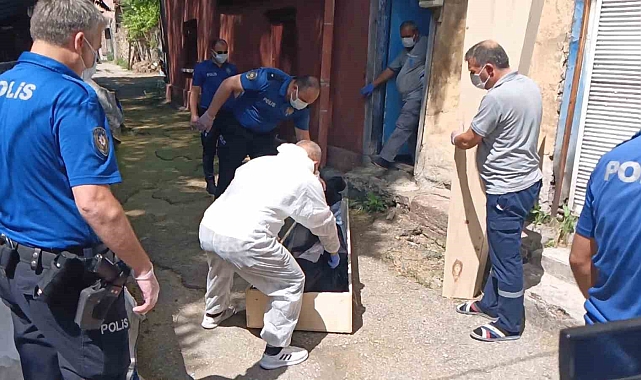 2 hafta önce öldüğü tahmin edilen erkeğe ait ceset bulundu