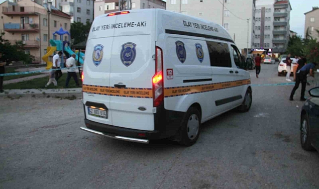 Çocuk parkının yanında silahlı saldırı: 1 yaralı