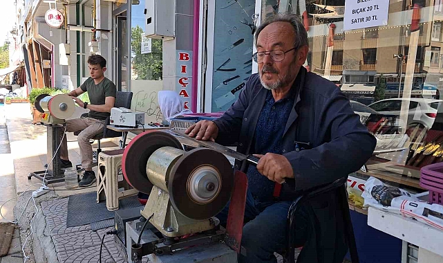 Karaman'da bayram öncesi bıçakçılara talep az