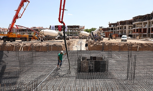Karatay'ın 600 dairelik 44. konut hamlesinde temeller atıldı