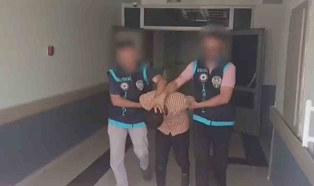Kendini polis olarak tanıttı, yaşlı çifti dolandıramadan yakalandı