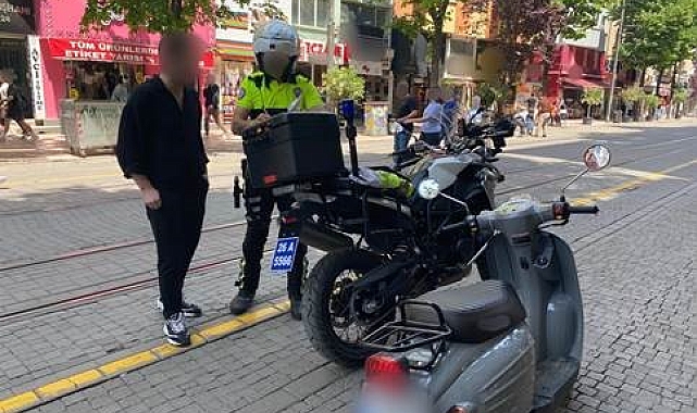 Polis trafiğe kapalı bölgelerde denetimlerini sürdürüyor