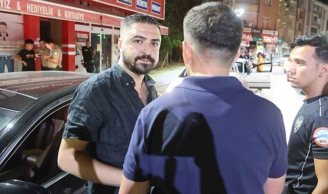 Alkollü sürücü, "Senin görevin bu değil" diyerek gazetecinin üzerine yürüdü