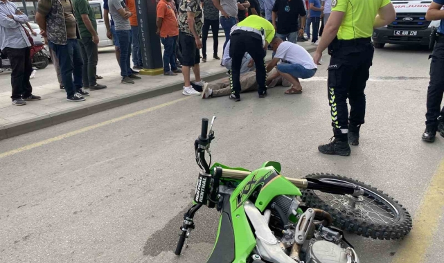 Konya'da motosiklet yayaya çarptı: 2 yaralı