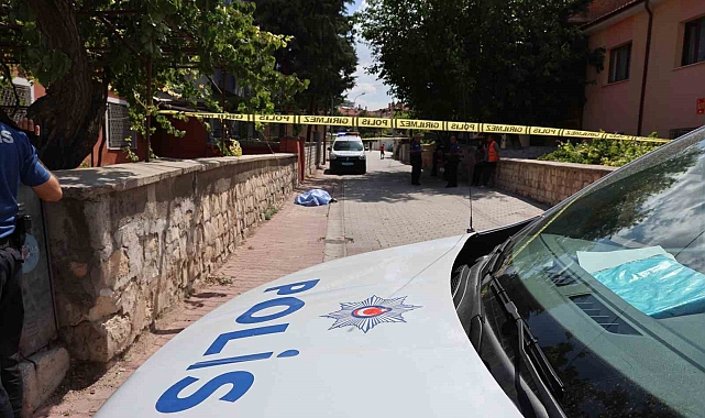 Konya'da sokak ortasında ölü bulundu