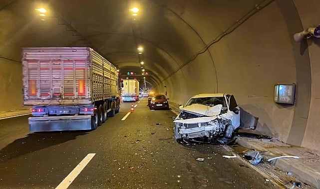 Niğde-Adana Otoyolu'nda trafik kazası: 4 yaralı