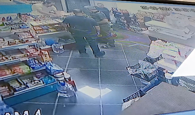 Ankara'da 3 kişinin öldüğü, 1 kişinin yaralandığı komşu cinayetiyle ilgili konuşan esnaf: "Taraflar birkaç gün önce de tartışmıştı"