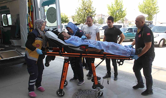 Ayağından silahla vuruldu