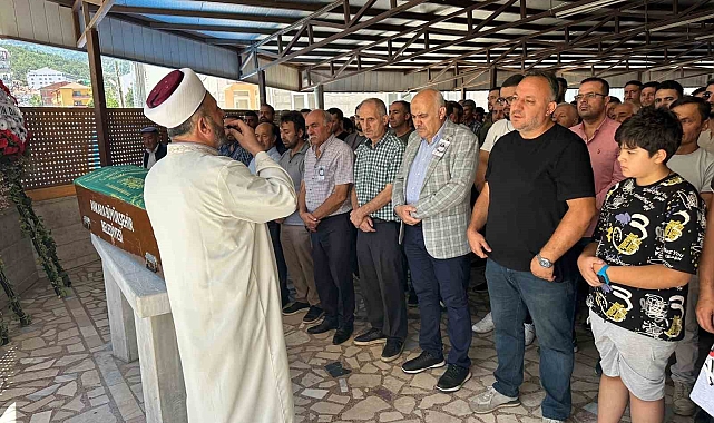 Kırgızistan'da tırmanış sırasında yaşamını yitiren dağcı Ankara'da defnedildi