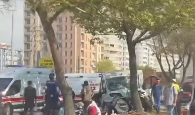 Konya'da 2 kişinin öldüğü trafik kazası güvenlik kamerasına yansıdı