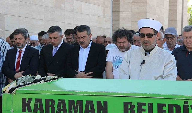 Milli Eğitim Bakanı Tekin, Karaman'da cenaze törenine katıldı