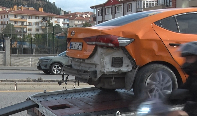 Ankara'da zincirleme trafik kazası: 2 yaralı