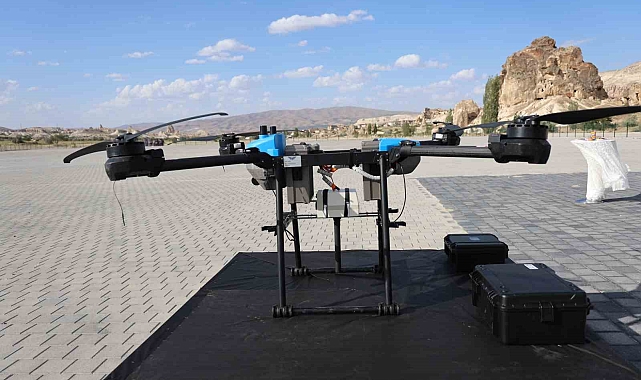 Bin metre yükseklikten 50 metre derinliği tarayabilen dronun test uçuşu başarı ile gerçekleşti