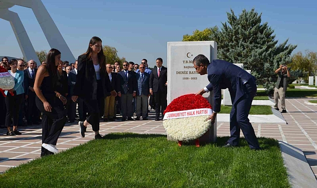 CHP Genel Başkanı Özel: "Teğmenlerin yaptığını imam hatiplilerin bir toplantısında dile getirirseniz burada doğrudan 'ben bir kutuplaşma istiyorum en uygun zemin burada' diyorsunuzdur"