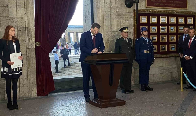 CHP lideri Özel ve SPD Eş Genel Başkanı Lars Klingbeil'den Anıtkabir'e ziyaret