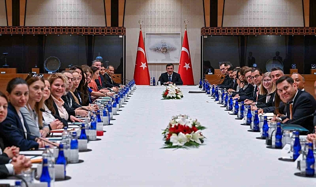 Cumhurbaşkanı Yardımcısı Yılmaz, ABD Ticaret Odası Kıdemli Başkan Yardımcısı Choksy'i kabul etti
