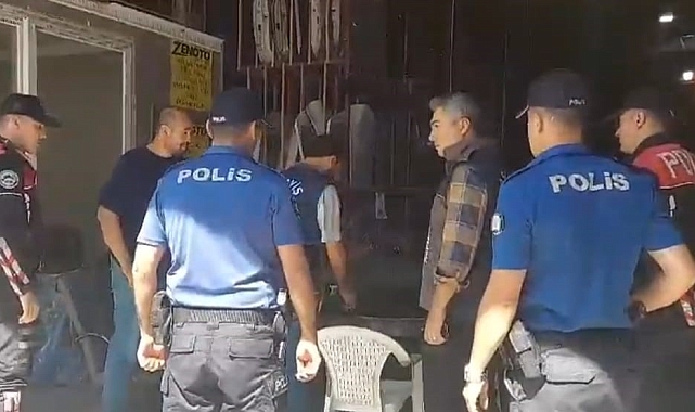 Hacizli, çalıntı ve kaçak otomobilleri, depremde hasar görmüş araçlarla 'Change' yapan 4 kişi gözaltına alındı